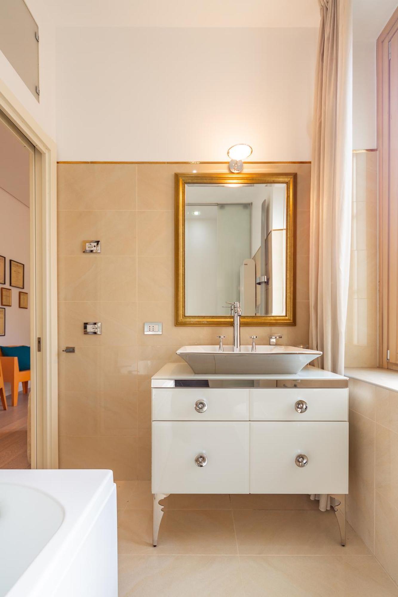 Holiday home Milano-trilocale Centrale Con Vasca Idromassaggio Milan